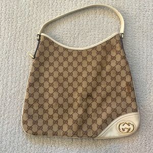 Gucci purse 100% real!